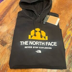 NWT North Face Men’s Hoodie